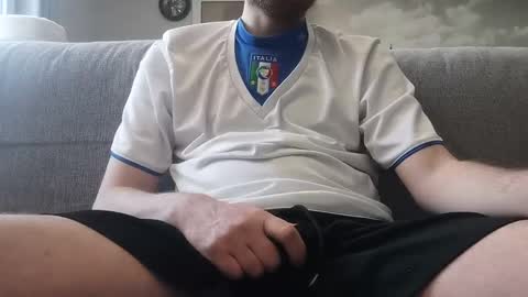 Snapshot of pladplad chatting on 12-11-24, 10:14 PLADPLAS online show from 12-11-24, 10:14