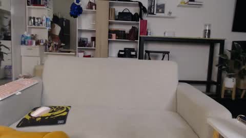 plasticgirll online show from 02-08-25, 06:01