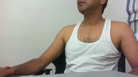 Snapshot of platino3026 chatting on 09-21-25, 05:42 platino3026 online show from 09-21-25, 05:42