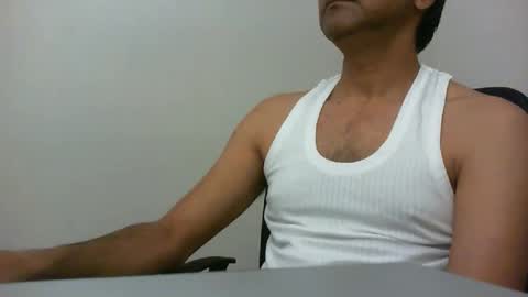 Snapshot of platino3026 chatting on 11-16-25, 10:59 platino3026 online show from 11-16-25, 10:59