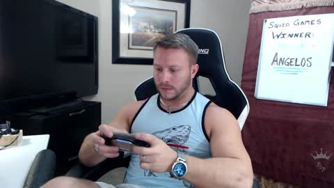 Snapshot of player2pawns chatting on 01-12-25, 08:04 Player online show from 01-12-25, 08:04