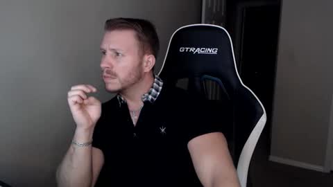 Player online show from 12-21-25, 11:12