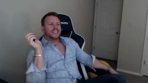 Player online show from 01-15-26, 04:17