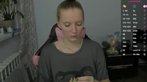 Snapshot of playful_mary chatting on 11-08-25, 10:52 Masha online show from 11-08-25, 10:52