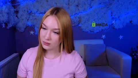 Sophie online show from 03-26-26, 08:25