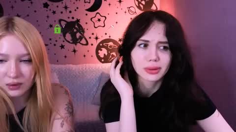 Snapshot of playful_sophie chatting on 05-06-26, 07:19 Sophie online show from 05-06-26, 07:19