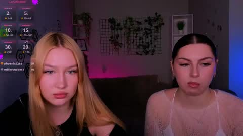 Snapshot of playful_sophie chatting on 05-10-26, 07:08 Sophie online show from 05-10-26, 07:08