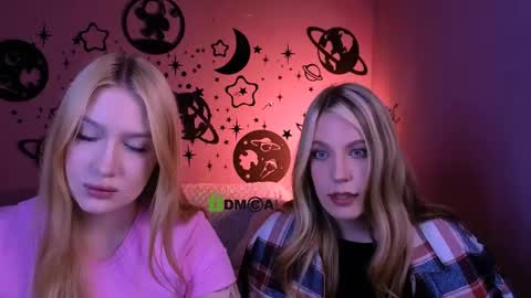 Snapshot of playful_sophie chatting on 05-15-26, 07:10 Sophie online show from 05-15-26, 07:10