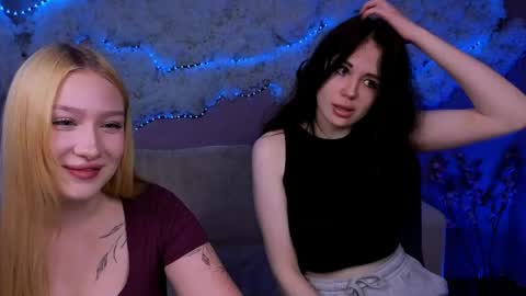 Snapshot of playful_sophie chatting on 05-30-26, 07:11 Sophie online show from 05-30-26, 07:11