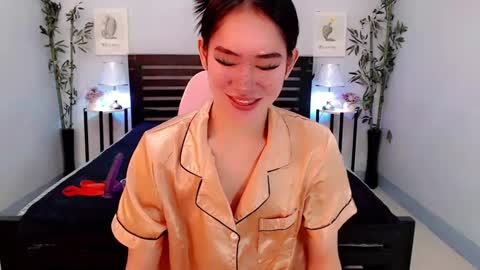 Snapshot of playfulcock69_kate chatting on 02-27-25, 02:32 kate online show from 02-27-25, 02:32