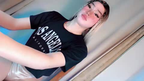 Snapshot of playfulcock69_kate chatting on 10-03-25, 11:24 kate online show from 10-03-25, 11:24