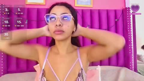 Snapshot of playfuljust_18 chatting on 01-17-26, 12:54 SAMARA online show from 01-17-26, 12:54