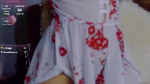 Snapshot of playfulnicole chatting on 01-28-25, 07:11 PlayfulNicole online show from 01-28-25, 07:11