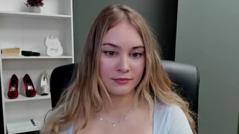 Valeria online show from 01-06-26, 02:43