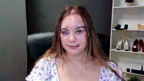 Snapshot of playgirl_valeria chatting on 02-28-26, 08:15 Valeria online show from 02-28-26, 08:15