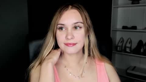 Valeria online show from 05-20-26, 05:19