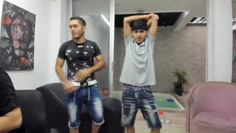   online show from 02-03-25, 11:42