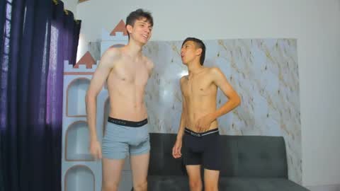 Snapshot of playhouse_boys chatting on 04-10-26, 01:38 Dilan and Alan online show from 04-10-26, 01:38