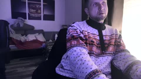 Snapshot of plboy23 chatting on 12-23-24, 06:27 Hello ask me . Im glad to see you here in my room. Welcome PVT is open online show from 12-23-24, 06:27