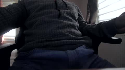 Snapshot of plboy23 chatting on 01-19-25, 03:42 Hello ask me . Im glad to see you here in my room. Welcome PVT is open online show from 01-19-25, 03:42