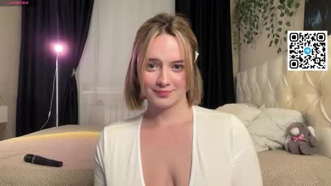 Snapshot of pleasant_fun chatting on 09-28-25, 06:46 Pleasant My links are just below online show from 09-28-25, 06:46