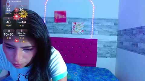 Snapshot of pleassing_neighbour chatting on 09-10-25, 03:06 Zalome online show from 09-10-25, 03:06