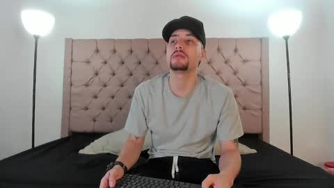 JUAN AND JULI online show from 02-23-25, 11:44