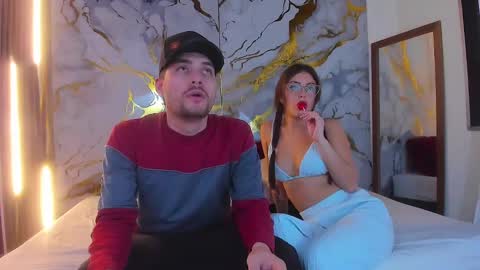 JUAN AND JULI online show from 03-05-25, 08:53