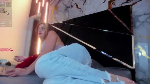 JUAN AND JULI online show from 03-07-25, 11:38