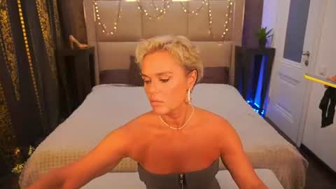 Snapshot of pleasurewecouple chatting on 06-15-26, 12:51 Ira brunette and Vika blonde online show from 06-15-26, 12:51