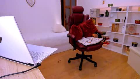 PleasureWitch online show from 11-24-25, 11:48