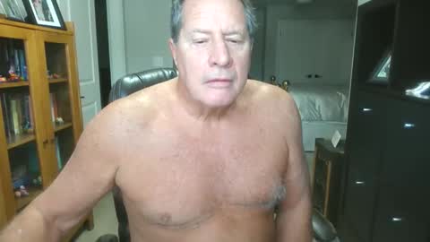 Snapshot of pleeeezeher chatting on 01-06-26, 02:43 pleeeezeher online show from 01-06-26, 02:43