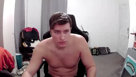 plkrisztian online show from 04-18-26, 12:36