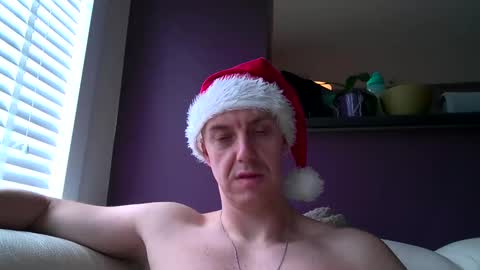 Snapshot of ploki2000 chatting on 12-25-24, 10:06 Kevin online show from 12-25-24, 10:06