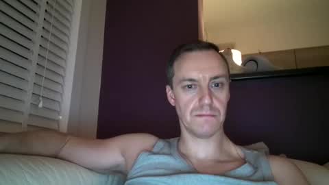 Snapshot of ploki2000 chatting on 02-09-25, 05:54 Kevin online show from 02-09-25, 05:54