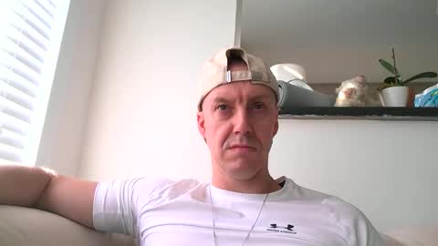 Snapshot of ploki2000 chatting on 10-26-25, 12:33 Kevin online show from 10-26-25, 12:33