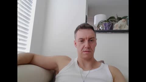 Snapshot of ploki2000 chatting on 03-29-26, 11:32 Kevin online show from 03-29-26, 11:32