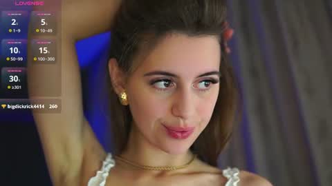 Snapshot of plump_bums chatting on 06-29-26, 03:24 Ari online show from 06-29-26, 03:24