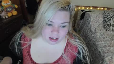 Lizzie Atlas online show from 12-16-24, 03:43