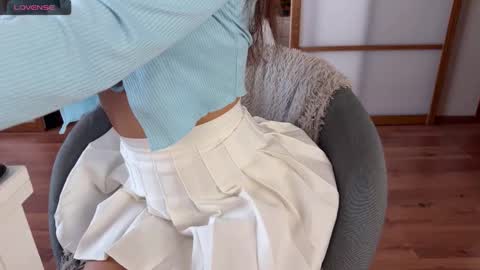 Snapshot of plumybun chatting on 11-10-25, 04:22 Acey online show from 11-10-25, 04:22