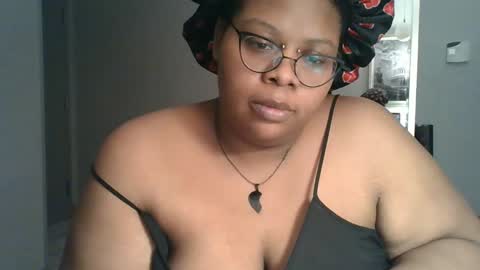 Snapshot of plushbunny420 chatting on 01-06-25, 02:58 Plushbunny420 online show from 01-06-25, 02:58