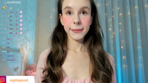 Snapshot of plusvibe chatting on 01-10-25, 04:41 Sophie online show from 01-10-25, 04:41