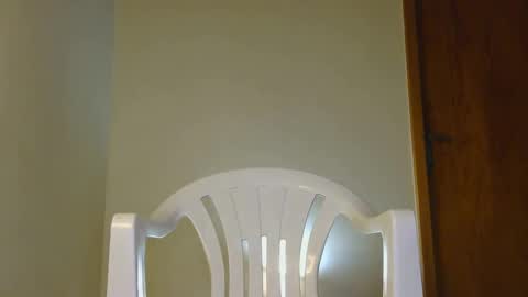 Snapshot of po3t3r0 chatting on 12-24-24, 10:39 juan online show from 12-24-24, 10:39