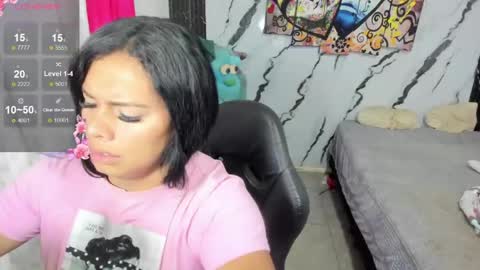 Snapshot of pocahontas_98113116 chatting on 05-07-26, 01:05 lesly pagina azul pocahontas982 online show from 05-07-26, 01:05
