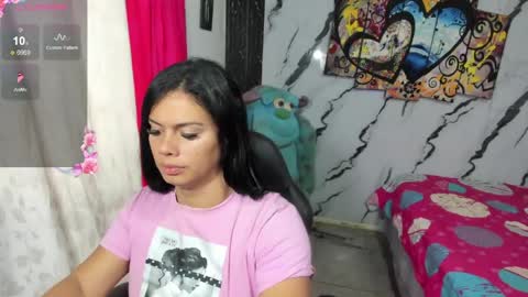Snapshot of pocahontas_98113116 chatting on 05-25-26, 12:55 lesly pagina azul pocahontas982 online show from 05-25-26, 12:55
