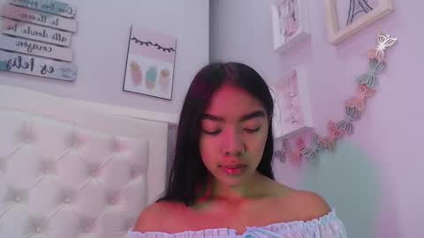 Pocahontas online show from 09-26-25, 01:37