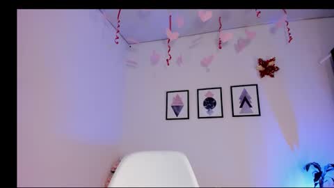 Snapshot of pocahontas_sensual chatting on 02-17-25, 11:42 Jasmine online show from 02-17-25, 11:42