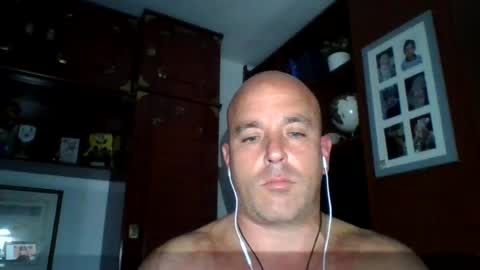 Snapshot of pocoyotop chatting on 06-14-26, 02:20 pocoyotop online show from 06-14-26, 02:20