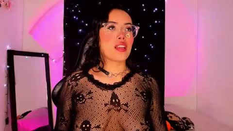 Willow                      Hours 12pm to 630pm Colombian time FRIDAY AND SUNDAY FREE DAYS online show from 01-30-25, 05:39