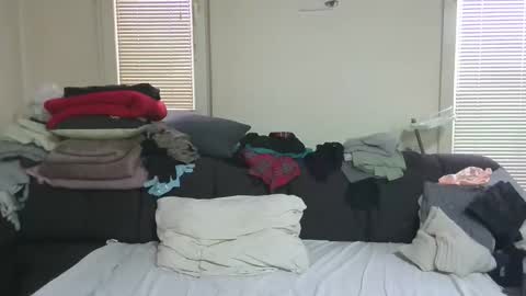 Poison Ivy  online show from 04-03-26, 06:55